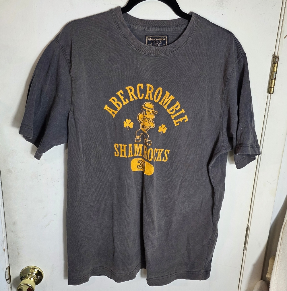 Abercrombie And Fitch Men's Size Large Gray Shamrock T-Shirt